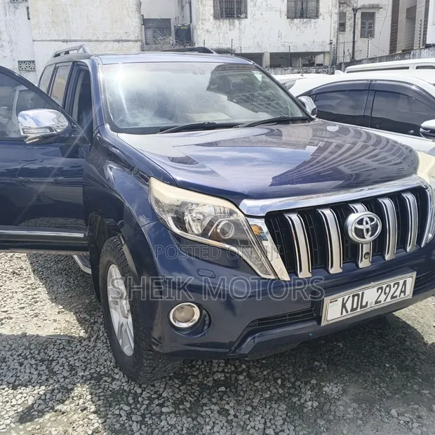 Toyota Land Cruiser Prado 2016 Blue - 1