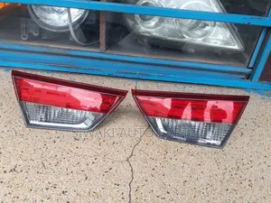 Toyota Mark X 2015 Boot Lights