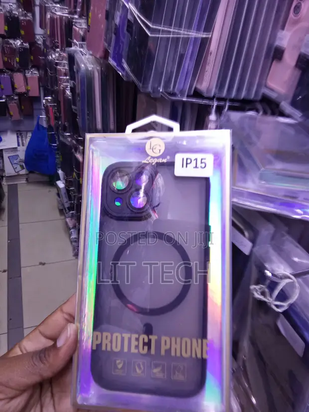 Kifaa Cheusi cha MagSafe cha iPhone 15 chenye Kikinga lenzi - 1