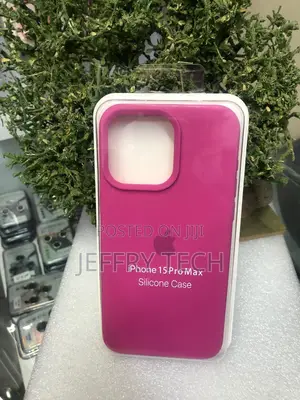Kifuniko cha Silicone Pink Chenye Rangi kwa iPhone 15 Pro Max
