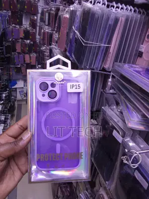 Kava ya Lavender Translucent MagSafe yenye Kinga ya Lensi kwa iPhone 15