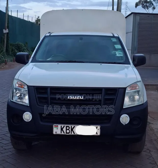 Isuzu D-MAX 2010 White - 1