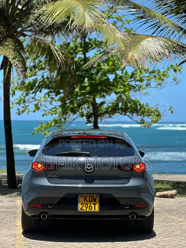 Mazda 3 2019 Gray - 1