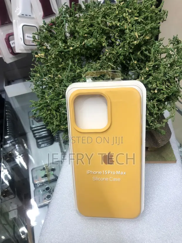 Kava ya Njano ya Silicone kwa iPhone 15 Pro Max - 1