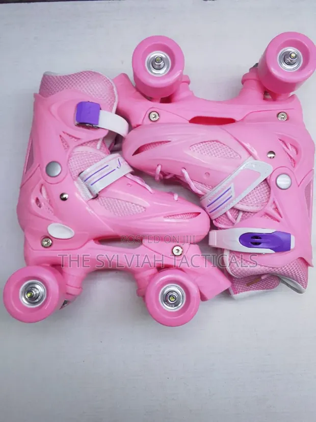 Viatu Halisi vya Quad Skate - 1