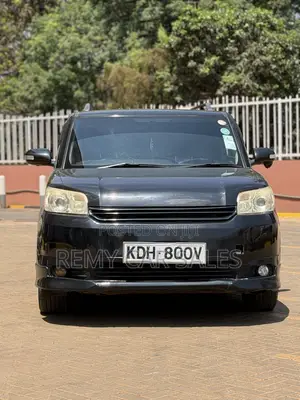 Toyota Corolla Rumion 2015 Nyeusi