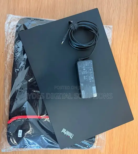 Laptopi ya Lenovo ThinkPad T15 Gen 1 - i7, 16GB RAM, 256GB SSD - 1