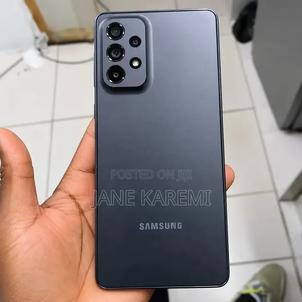 Samsung Galaxy A52 5G 128GB Nyeusi (Refurbished) - 1