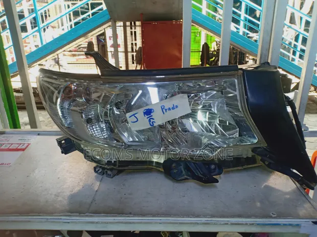 Toyota Land Cruiser Prado J165 Headlight (Used) - 1