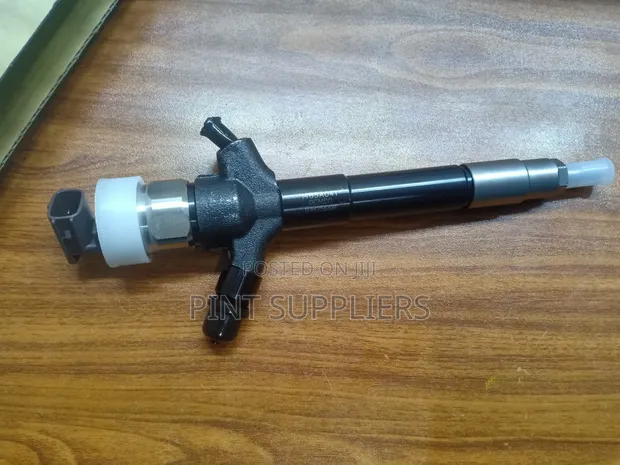 Mitsubishi L200 Denso Injectors (Brand New) - 1