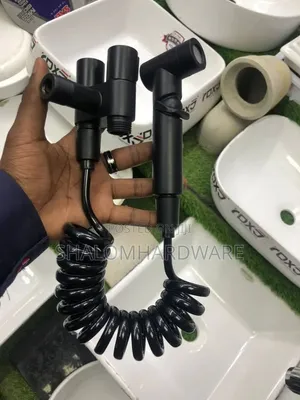 Premier Arabic Shower - Mpya Kabisa