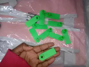 Fade-Guard Ear Tags