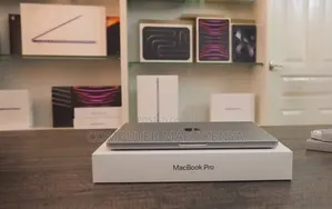 Apple MacBook Pro 2026 M5 Max 48GB RAM 2TB SSD