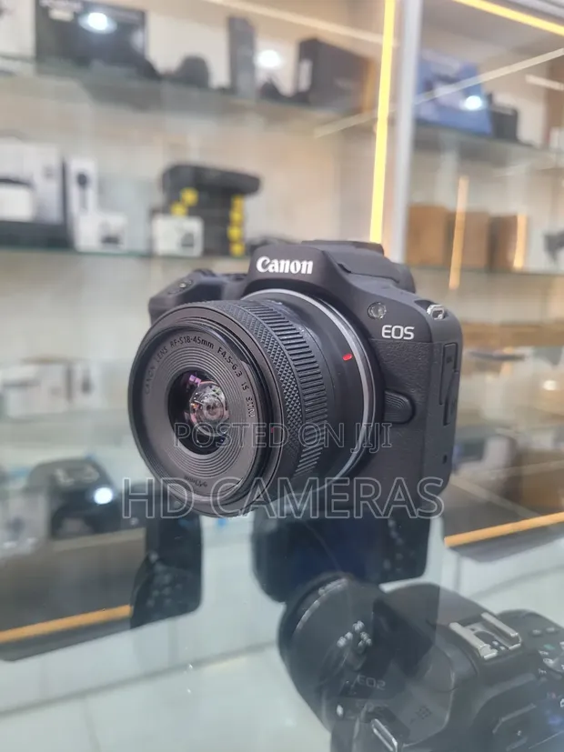 Canon EOS R100 Refurbished - 1