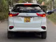 Honda Fit Shuttle Hybrid 2018 Nyeupe - 4