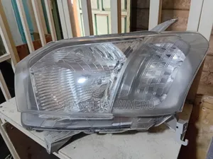 Probox Headlight ya Toyota (Iliyotumika)