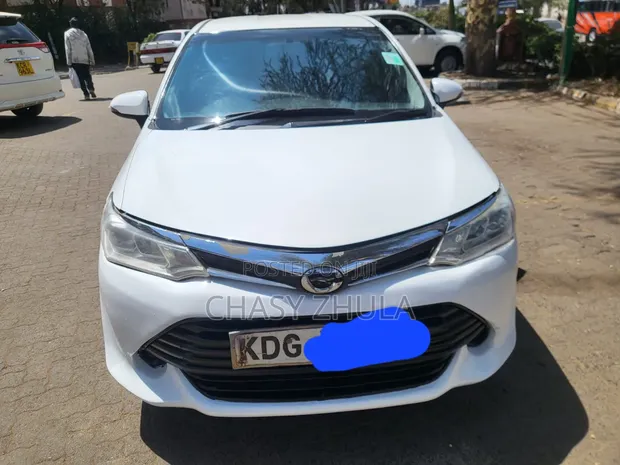 Toyota Corolla Fielder 2015 White - 1
