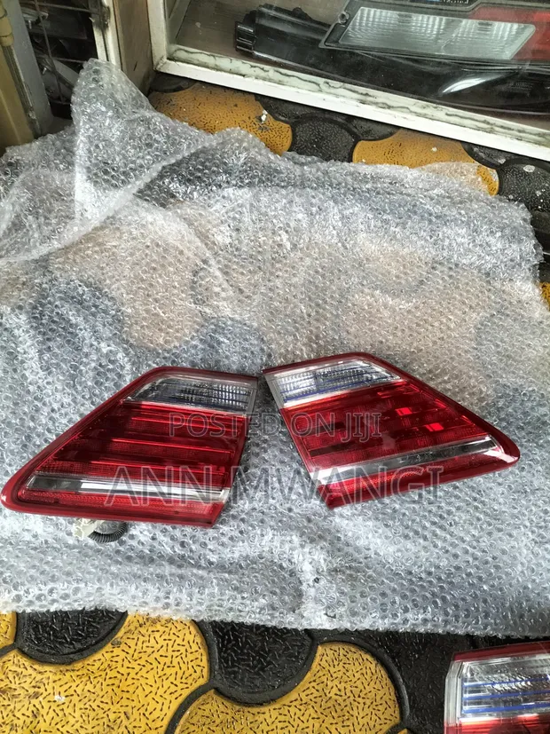 Toyota Crown Tail Lights (Used) - 1