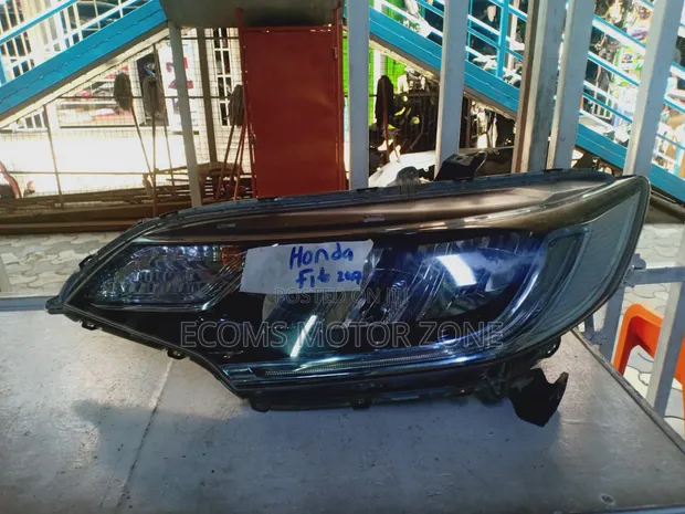 Honda Fit 2018 Headlight - 1