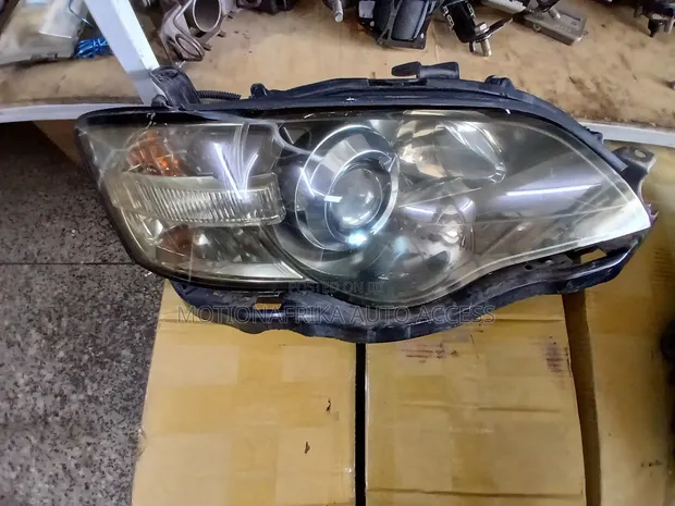 Subaru Legacy BP5 Xenon Headlight (Used) - 1