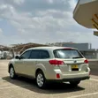 Subaru Outback 2010 Dhahabu - 5