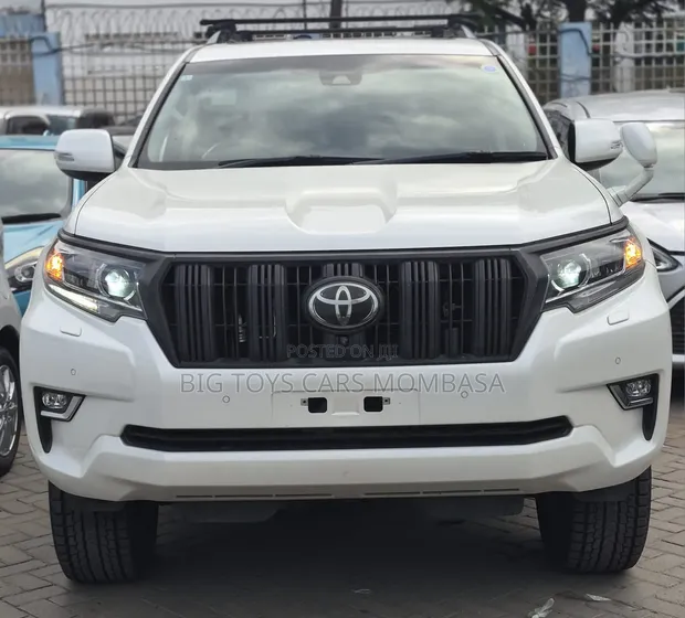 Toyota Land Cruiser Prado 2019 White - 1