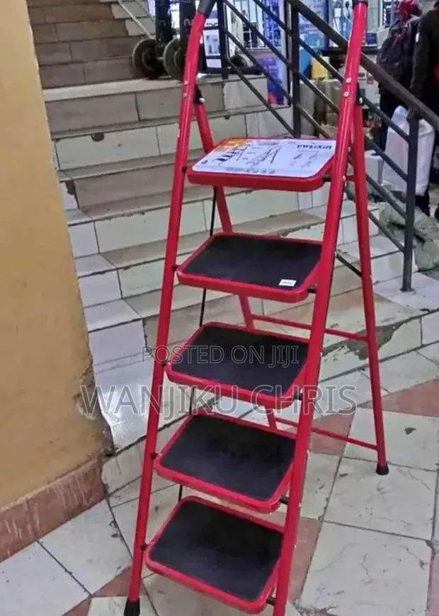 Brand New 5-Step Aluminium Ladder - 1