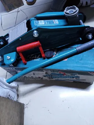Total Hydraulic Floor Trolley Jack 2 Tani