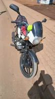 Bajaj Boxer 150 UG 2020 Nyeupe - 1