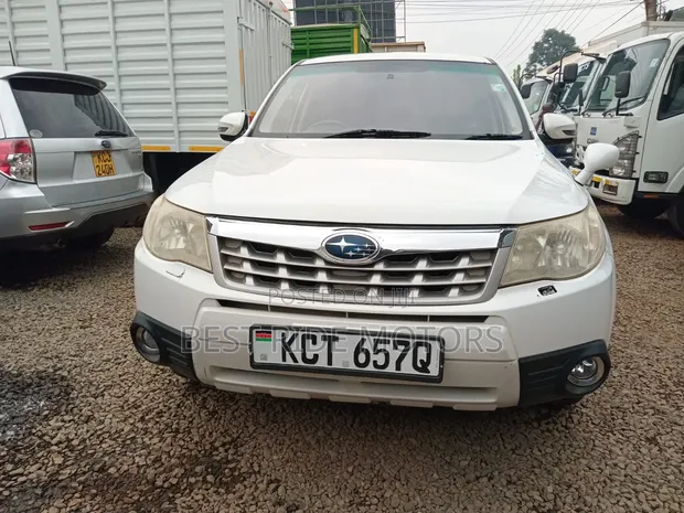 Subaru Forester 2012 Pearl - 1
