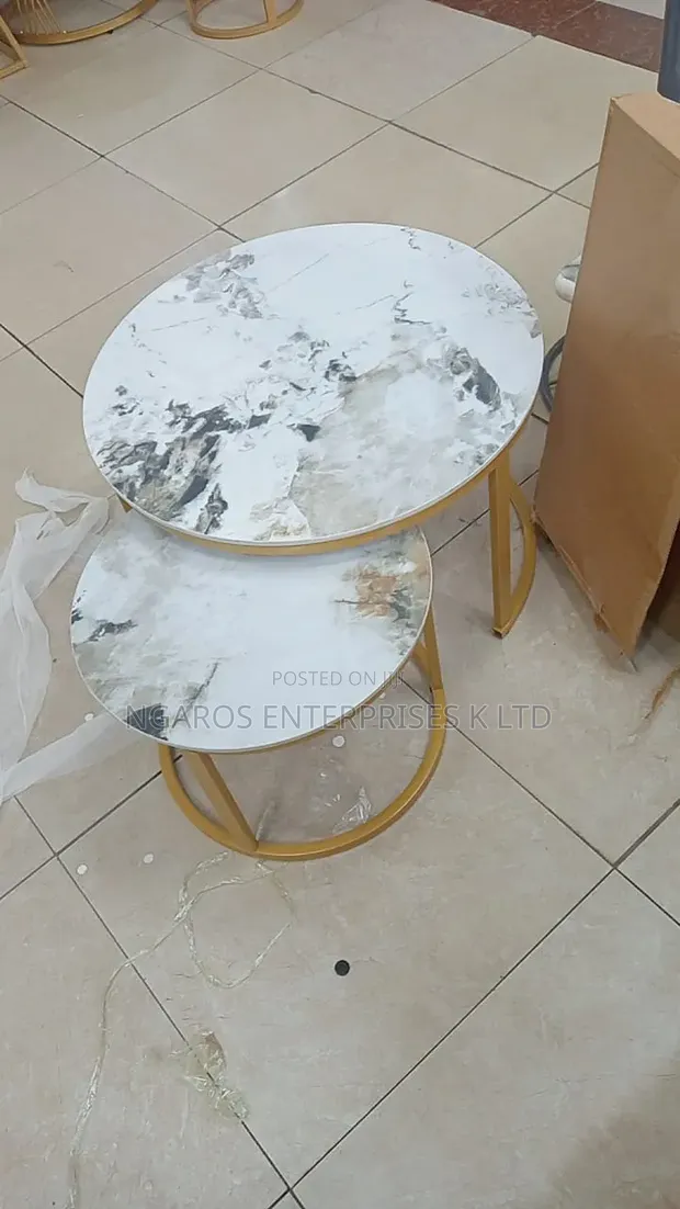 Meza ya Kahawa ya Mviringo ya Kisasa Iliyoagizwa - 1