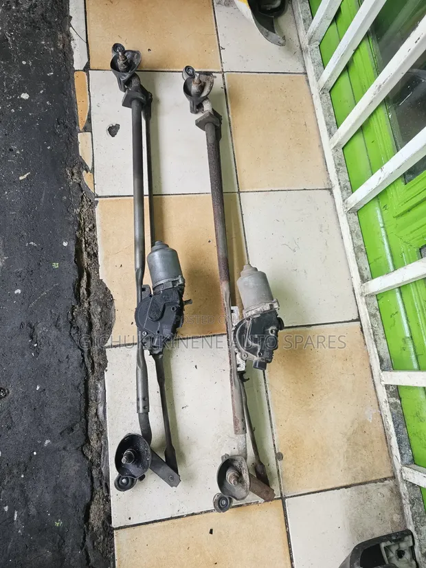 Toyota Hiace Wiper Motors (Ex-Japan) - 1