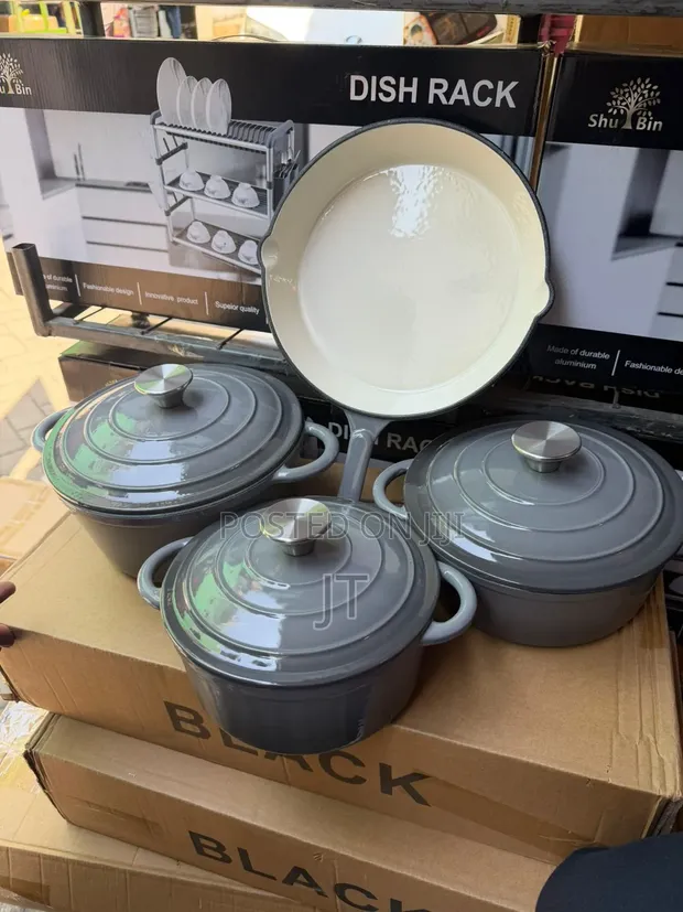 7-Piece Enamel Cast Iron Cookware Set - 1