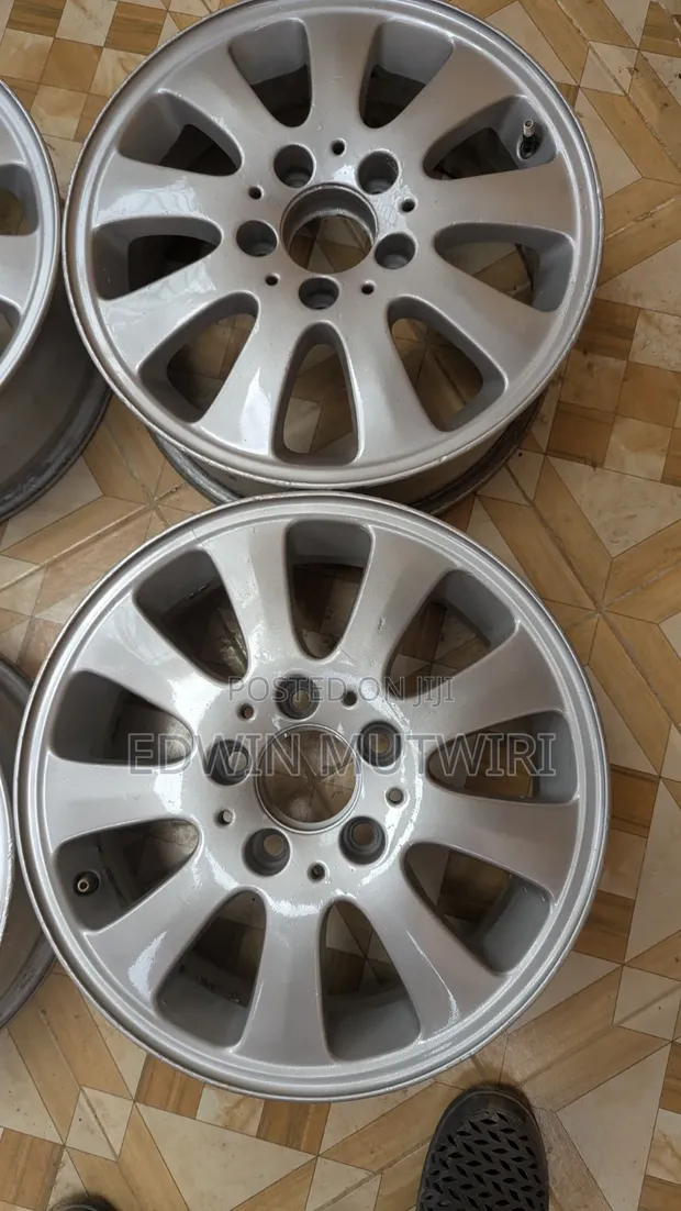 Mercedes-Benz Rims Size 15 - 1