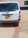 Toyota Probox 2019 Nyeupe - 2
