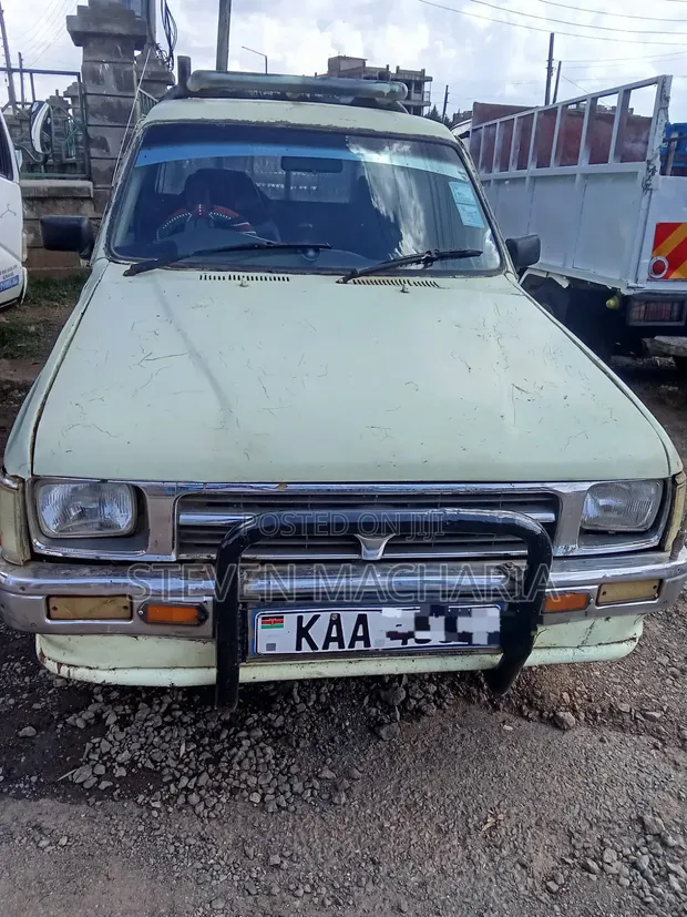 Toyota Corolla Fielder 2002 Kijani - 1