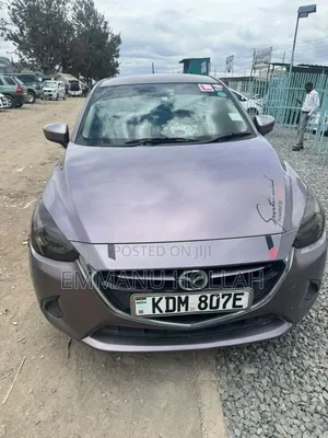Mazda Demio 2016 Zambarau