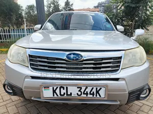 Subaru Forester 2010 Nyeusi