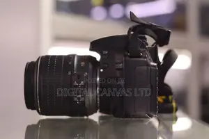 Nikon D3200 DSLR Camera with 18-55mm VR Lens (Ex-UK)