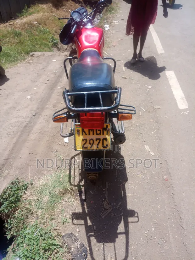 Honda CG110 2025 Nyekundu - 1