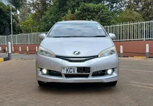 Toyota Wish 2012 Silver