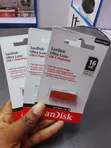 SanDisk Ultra Luxe 16GB Flash Drive - 2
