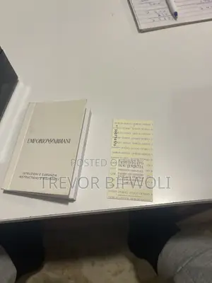 Emporio Armani Watch ya Mwanamke | Dial ya Kijani | Sanduku na Cheti Halisi