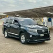 Toyota Land Cruiser Prado 2012 Nyeusi - 2