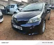 Toyota Vitz 2013 Nyeusi - 2