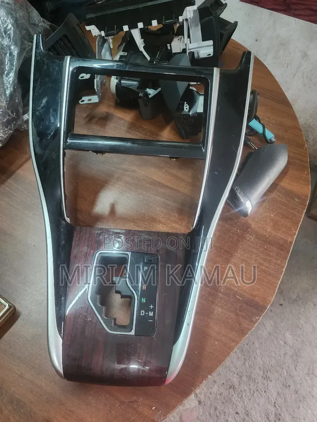 Toyota Harrier Automatic Gear Shift Panel - 1
