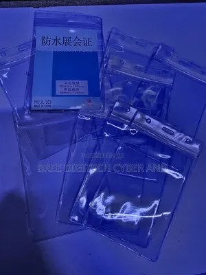 Name Tags Transparent Zilizotengenezwa Maalum (88x125mm)