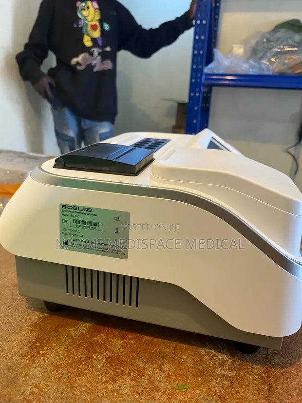 Bioelab ES 98C Semi-Automated Biochemistry Analyzer - 1