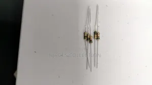 Resistors za Carbon 5 Ohm