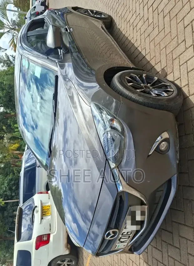 Mazda Demio 2014 Gray - 1